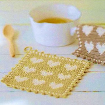Heart Potholder CROCHET PATTERN, Valentine’s Day gift, heart motif, kitchen accessories, table accessories. Gift for mom and grandma