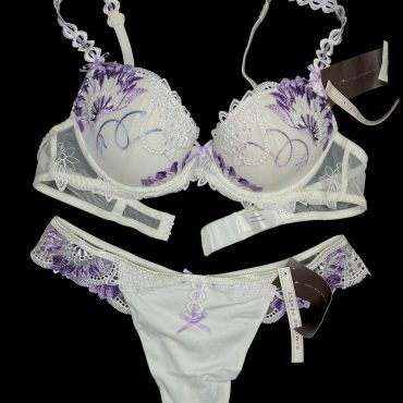 Lingerie set classy Simone Perele white purple lavender Floral lingerie Bra and panty set vintage Lace underwear set Honeymoon lingerie