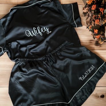 Gift for Wife, Wifey Pajama, Gift for Bride to be, Bridal Shower Gift, Pajama Set for Women, Gift for Bride, Custom Bride Silk PJ for Women