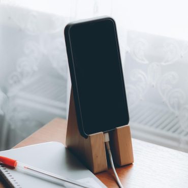 Cell phone holder, desk phone stand, smartphone stand, home phone stand, tablet stand, phone holder