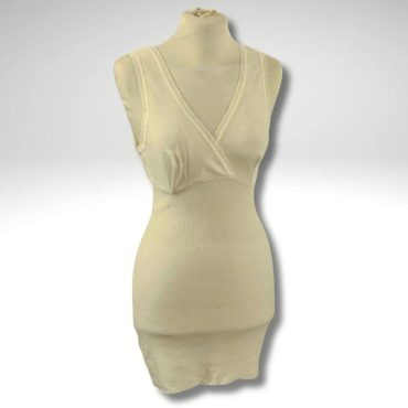 Brand new Women's underwear shirt Wide shoulder tank top Pure virgin wool Cream color Vintage women's underwear Wool shirt Floral embroidery