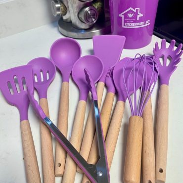 12 pcs set Kitchen accessories non stick kitchenware- spatula silicone cooking utensils set with wooden handle