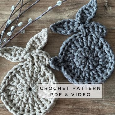 Crochet Easter bunny coasters PATTERN - PDF Crochet spring table decor for beginner - Cute mug rug pattern - Kitchen farmhouse table decor